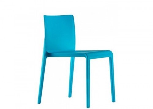 chaise-exterieur-Pedrali-volt-670-bleu-700x500.jpg