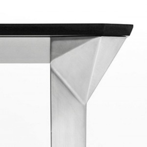 VANK_FOUR - Ekskluzywny stół o diamentowym szlifie