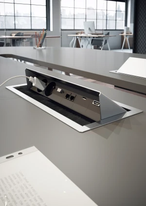 Port multimedialny Wuteh z otwieraną kasetką