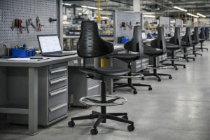 Krzesło przemysłowe LORA z poliuretanu zmywalne (130kg)